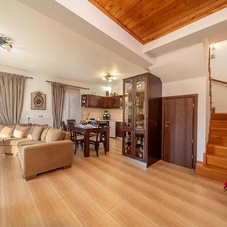 Aurora ヴィラ Grizata